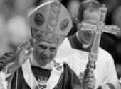 Życiorys zmarłego Ojca Świętego Benedykta XVI